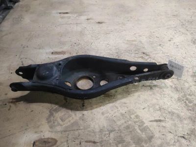 Лот: 21402959. Фото: 1. Рычаг нижний Toyota RAV4 ACA31. Двигатель и элементы двигателя