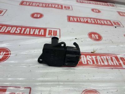Лот: 20902544. Фото: 1. Датчик расхода воздуха Mazda Verisa... Электрооборудование