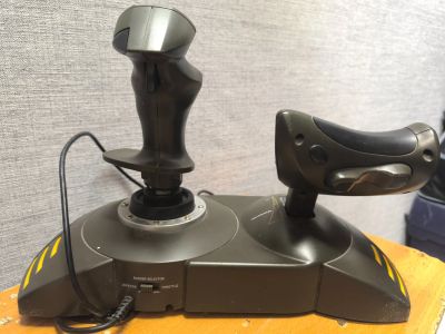 Лот: 25638949. Фото: 1. Джойстик thrustmaster top gun... Рули, джойстики