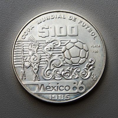 Лот: 25532643. Фото: 1. 100 песо 1985 г. Мексика Чемпионат... Америка