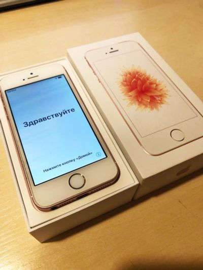 Лот: 12536498. Фото: 1. iPhone SE 16GB rose gold в отличном... Смартфоны