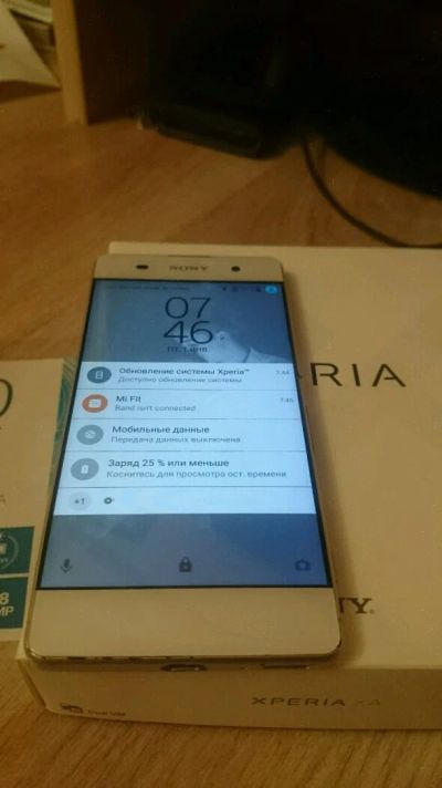 Лот: 10924982. Фото: 1. xperia xa. Смартфоны