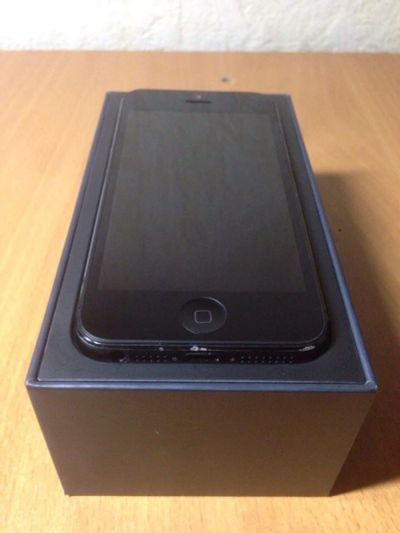 Лот: 8448854. Фото: 1. iPhone 5 16гб в хорошем состоянии. Смартфоны