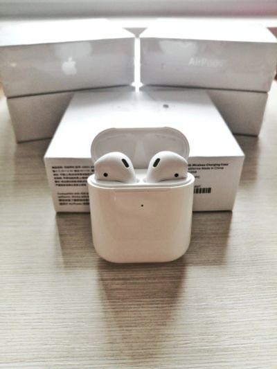 Лот: 12265846. Фото: 1. AirPods. Наушники, гарнитуры