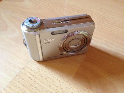 Лот: 4529924. Фото: 1. Цифровая фотокамера BBK DP710... Цифровые компактные