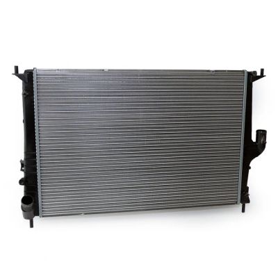 Лот: 20924986. Фото: 1. Радиатор охлаждения Renault Logan... Другое (автозапчасти)