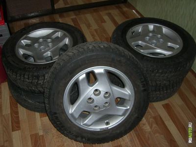 Лот: 3510311. Фото: 1. Зимняя michelin X-ice nortx 215-65... Шины на дисках
