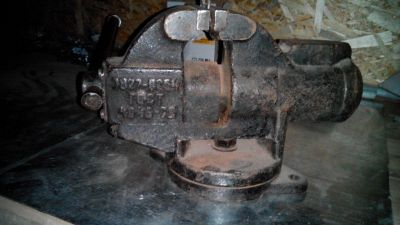 Лот: 13042392. Фото: 1. Тиски слесарные, СССР. Ручной инструмент