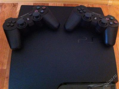 Лот: 2743627. Фото: 1. Sony Playstation 3 (320Gb, 2 джойстика... Игровые приставки, консоли