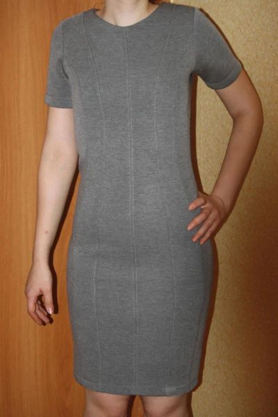 Лот: 8317030. Фото: 1. Новое серое Платье Футляр Befree... Платья