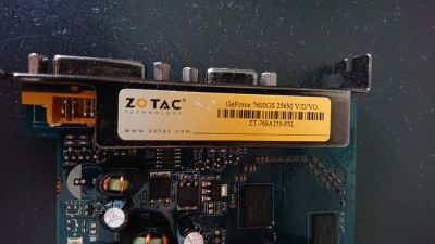 Лот: 16533930. Фото: 1. Видеокарта zotac GeForce 7600gs... Видеокарты