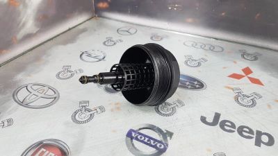 Лот: 23587232. Фото: 1. Крышка масляного фильтра BMW 5-Series... Двигатель и элементы двигателя
