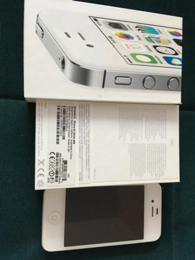 Лот: 10334156. Фото: 1. Iphone 4s 8gb. Смартфоны