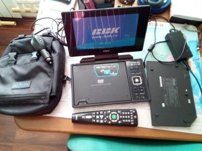 Лот: 11149740. Фото: 1. Продам портативный LCD DVD Плеер... DVD, Blu-Ray плееры