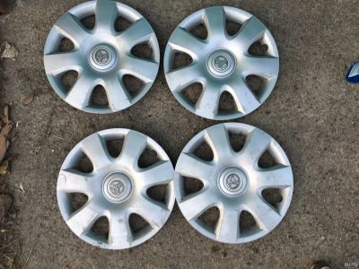 Лот: 13868012. Фото: 1. Колпаки на колёса R15 Toyota. Колпаки
