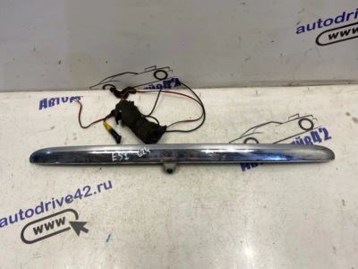Лот: 21714984. Фото: 1. накладка багажника Honda Civic... Двигатель и элементы двигателя