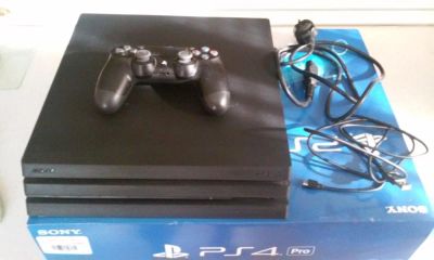 Лот: 10448787. Фото: 1. PS4 Pro 1Tb. Игровые приставки, консоли