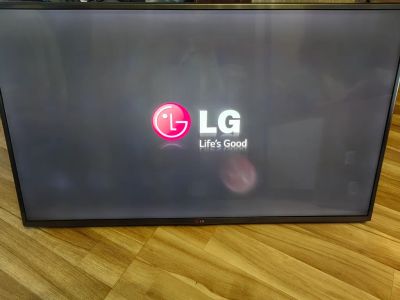 Лот: 25061569. Фото: 1. Телевизор ЖК LG 42LB650V 42" неисправный. Телевизоры