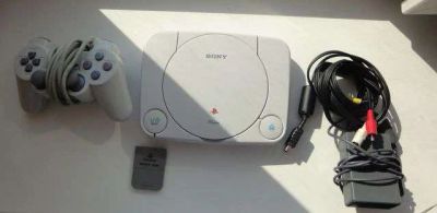 Лот: 4189171. Фото: 1. sony playstation 1 slim. Аксессуары для игровых приставок, консолей, геймпады