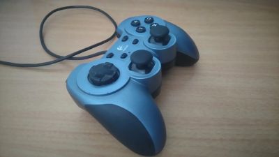 Лот: 15788195. Фото: 1. Геймпад (Джойстик) Logitech с... Рули, джойстики