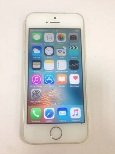 Лот: 6961472. Фото: 1. iPhone 5s 16Gb Gold. Смартфоны
