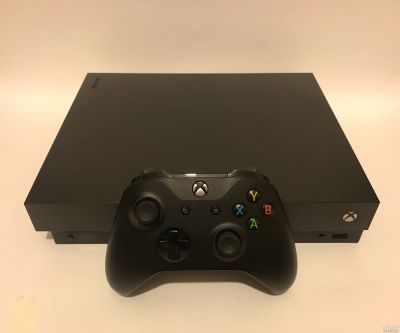 Лот: 12236234. Фото: 1. Xbox One X, 1 геймпад и много... Запчасти для игровых приставок, консолей