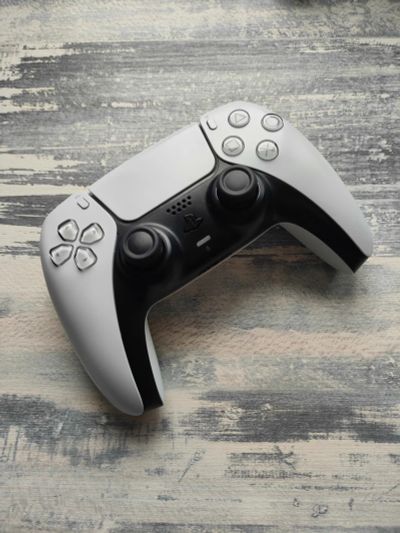 Лот: 20422286. Фото: 1. Геймпад Sony PlayStation 5 DualSense. Аксессуары для игровых приставок, консолей, геймпады