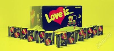 Лот: 1950998. Фото: 1. 112 жвачек "Love is..." Черешня-лимон... Сувенирные мелочи