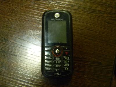 Лот: 4614409. Фото: 1. Сотовый телефон Motorola c261. Кнопочные мобильные телефоны