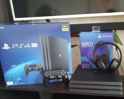 Лот: 20294038. Фото: 1. Ps4 pro 1T Sony playstation ps4. Игры для консолей
