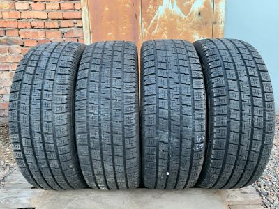 Лот: 14969140. Фото: 1. Pirelli Winter Ice storm 215/55... Шины