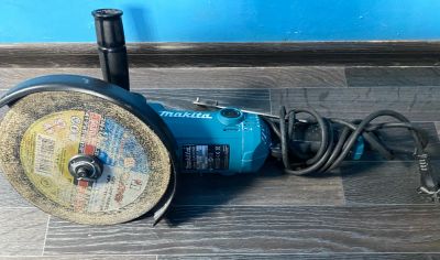Лот: 20130379. Фото: 1. УШМ Makita GA9050, 2000 Вт, 230... Электроинструмент