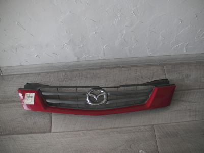 Лот: 15711566. Фото: 1. mazda demio решетка радиатора. Кузов