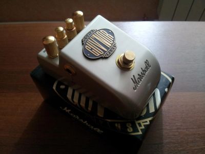 Лот: 5612129. Фото: 1. Marshall gv-2 guv'nor plus. Гитарные эффекты и комбоусилители