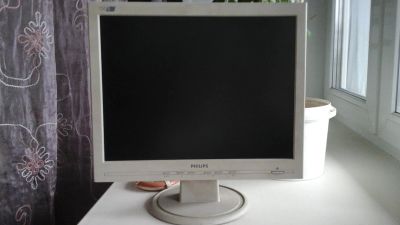 Лот: 12488325. Фото: 1. Монитор Philips 150S. ЖК-мониторы