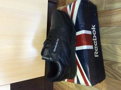 Лот: 5234362. Фото: 1. Кроссовки reebok кожаные. Кеды, кроссовки, слипоны