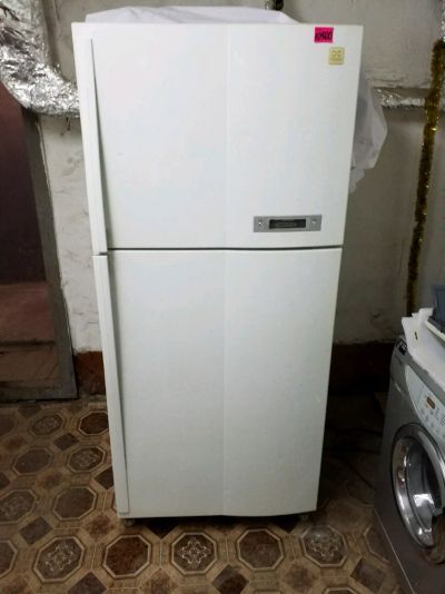Лот: 11478220. Фото: 1. Б у холодильник Daewoo на гарантии... Холодильники, морозильные камеры