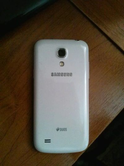 Лот: 3799320. Фото: 1. samsung galaxy s4 mini DUOS white... Смартфоны