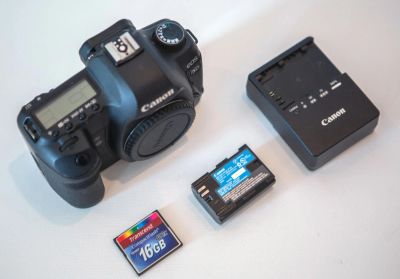 Лот: 5364069. Фото: 1. Canon EOS 5D Mark II body. Цифровые зеркальные