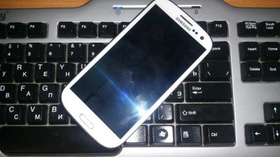 Лот: 9943676. Фото: 1. GT-I9300. Смартфоны