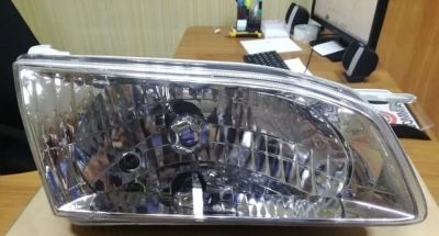 Лот: 3714010. Фото: 1. Фара правая toyota corolla (98-00... Оптика и освещение