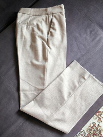 Лот: 25195213. Фото: 1. Брюки ZARA 42-44. Брюки, шорты