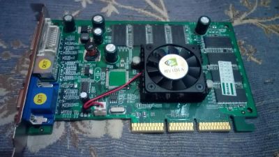 Лот: 6634113. Фото: 1. Видеокарта GeFORCE FX5200 128mb. Видеокарты
