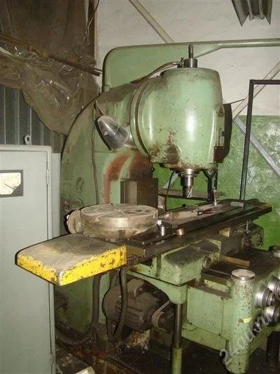 Лот: 751765. Фото: 1. Универсально-фрезерный станок... Промышленное