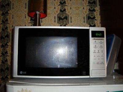 Лот: 9592940. Фото: 1. микроволновка LG MS 20M43DS. Микроволновки, мини-печи