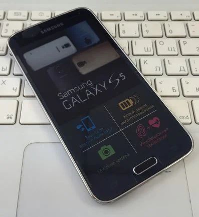 Лот: 6601190. Фото: 1. Новый galaxy s5 черный LTE. Смартфоны
