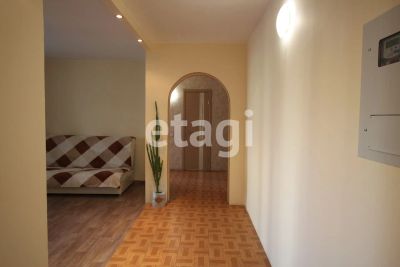 Лот: 20968590. Фото: 1. Продам 3-комн. кв. 71.4 кв.м... Квартиры, студии