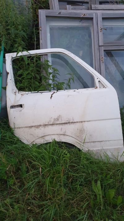 Лот: 24075193. Фото: 1. Двери на toyota Hiace. Кузов