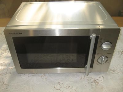 Лот: 9058066. Фото: 1. Микроволновка Erisson MW-117MI. Микроволновки, мини-печи