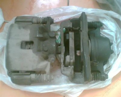 Лот: 1688920. Фото: 1. Суппорт Honda Stream RN1 /civic... Тормозная система